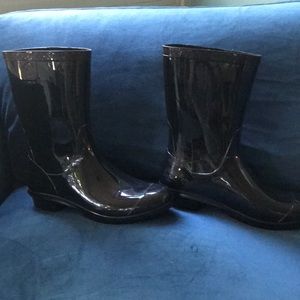Ugg rain boots